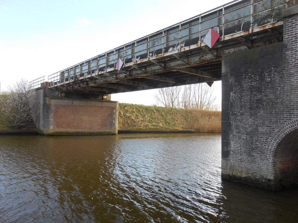 Herstel van de brug op de Frontzate te Nieuwpoort