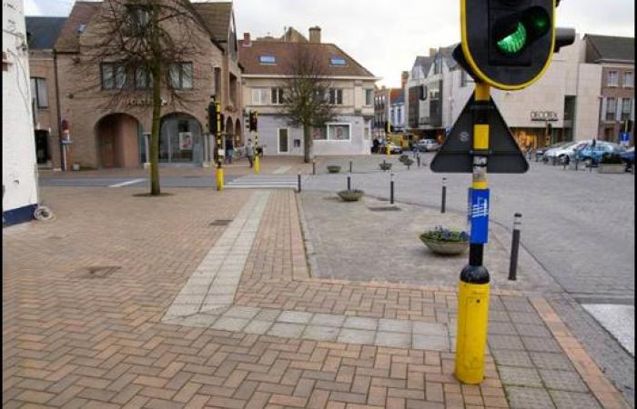 Technische hulpmiddelen zorgen ervoor dat blinden een veilige weg kunnen volgen.